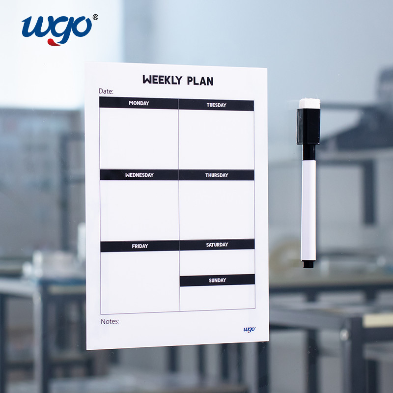 Papan Penghapus Kering Lengket yang Dapat Dilepas 132 * 182 Mm Papan Tulis Untuk Menggambar Memo